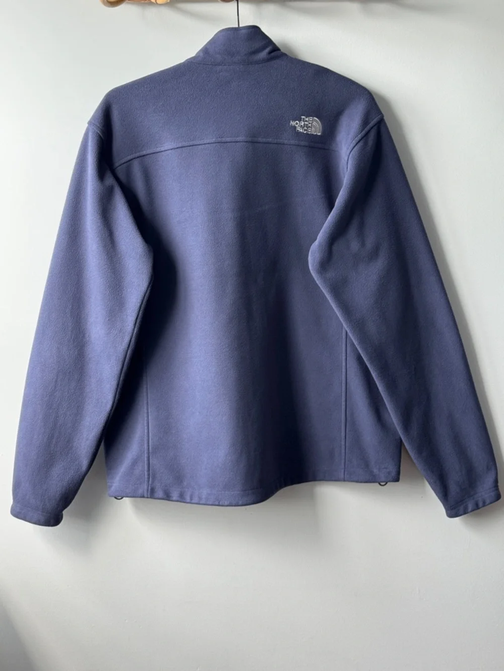 The North Face Men's Large Periwinkle Blue Fleece Jacket - Full Zip - TKA 100